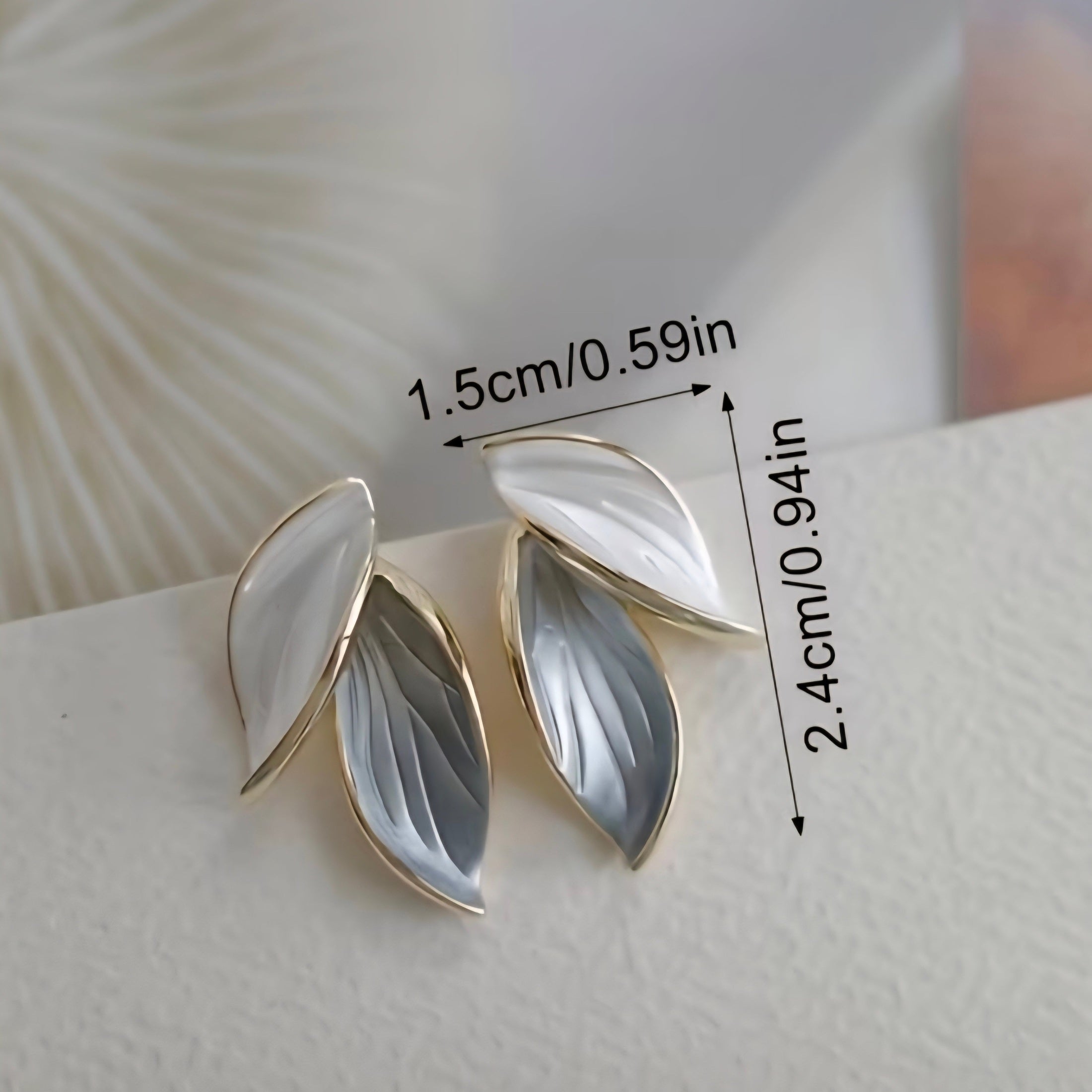 Elegant Two-Tone Leaf Drop Earrings – Nature Inspired Gold & Silver Statement Earrings for Women