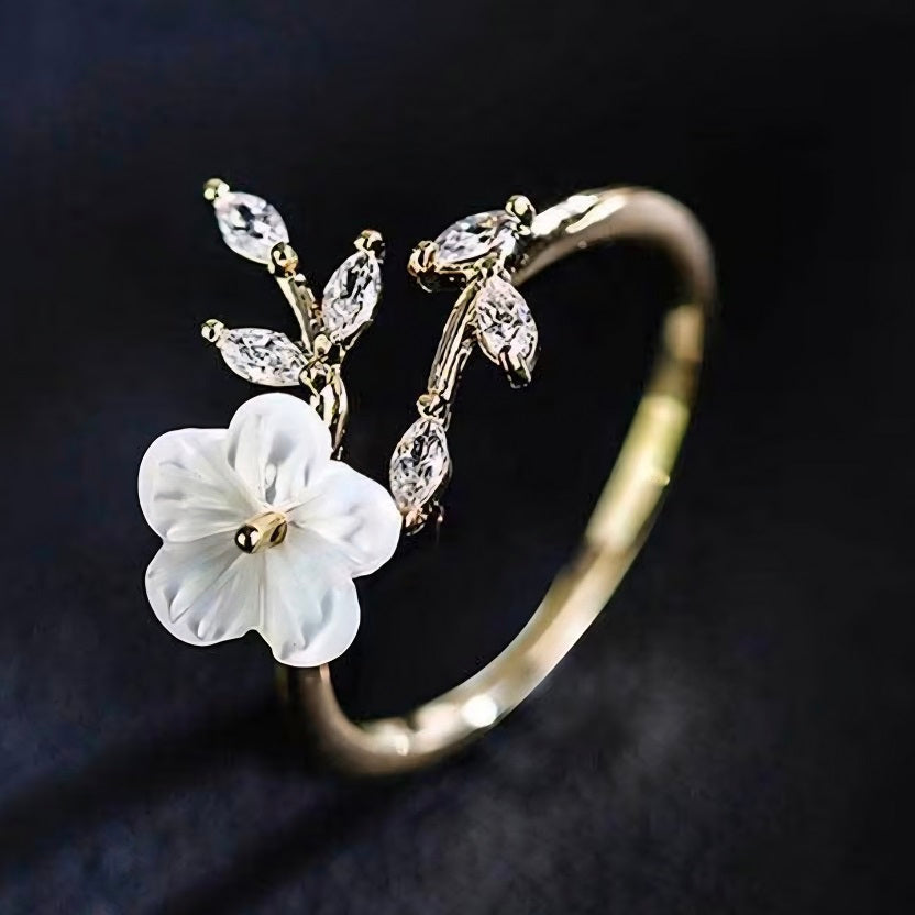Elegant White Shell Flower & Marquise Crystal Adjustable Branch Ring