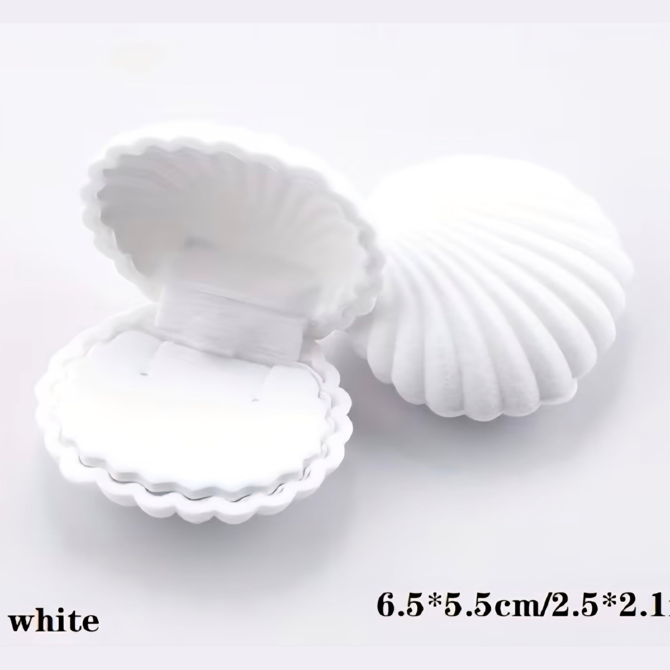 Seashell Velvet Jewellery Gift Box – Elegant Ring & Keepsake Storage Case